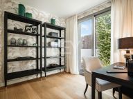 Вилла на продажу в El Paraiso, Эстепона