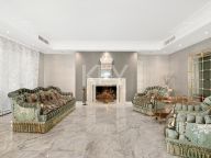 Вилла на продажу в Cascada de Camojan, Золотая Миля