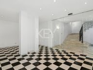 Вилла на продажу в Cascada de Camojan, Золотая Миля