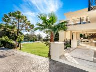 Вилла на продажу в Cascada de Camojan, Золотая Миля