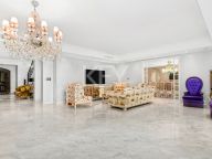 Вилла на продажу в Cascada de Camojan, Золотая Миля