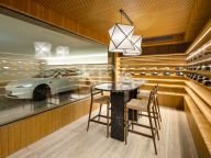 Villa for sale in El Madroñal, Benahavis