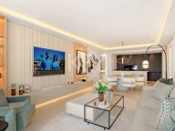 Villa for sale in Bahía del Velerín, Estepona