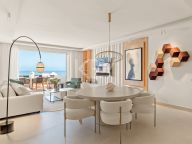 Villa for sale in Bahía del Velerín, Estepona