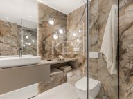 Villa for sale in Bahía del Velerín, Estepona