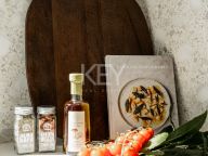 Villa for sale in Selwo, Estepona