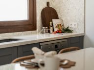 Villa for sale in Selwo, Estepona