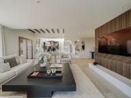 Villa for sale in Selwo, Estepona