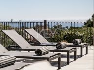 Villa for sale in Selwo, Estepona