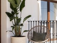 Villa for sale in Selwo, Estepona