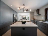 Villa for sale in Selwo, Estepona