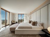 Villa for sale in Selwo, Estepona