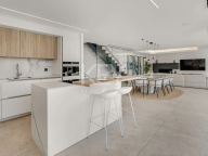 Villa for sale in Artola, Marbella East