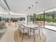 Villa for sale in Artola, Marbella East