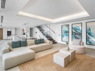 Villa for sale in Artola, Marbella East