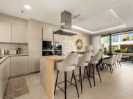 Semi Detached House for sale in Rio Real, Marbella East