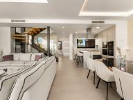 Semi Detached House for sale in Rio Real, Marbella East