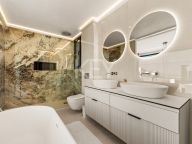 Semi Detached House for sale in Rio Real, Marbella East