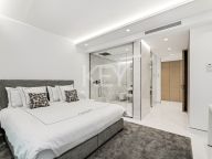 Apartment for sale in New Golden Mile, Estepona