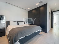 Villa for sale in Andalucia Alta, Nueva Andalucia