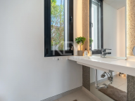 Villa for sale in Andalucia Alta, Nueva Andalucia