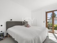 Villa for sale in Estepona