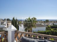 Villa for sale in Estepona