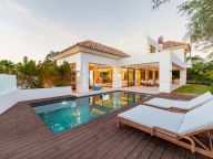 Вилла на продажу в Linda Vista Baja, Сан Педро де Алькантара