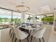 Villa for sale in Linda Vista Baja, San Pedro de Alcantara