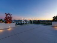 Villa for sale in Linda Vista Baja, San Pedro de Alcantara