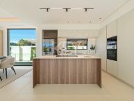 Villa for sale in Linda Vista Baja, San Pedro de Alcantara