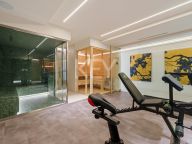 Villa for sale in Linda Vista Baja, San Pedro de Alcantara