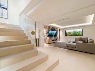 Villa for sale in Linda Vista Baja, San Pedro de Alcantara