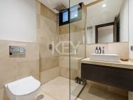 Villa for sale in Nueva Andalucia