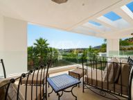 Villa for sale in Nueva Andalucia