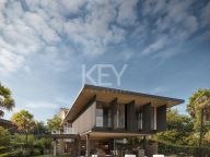 Villa for sale in La Cerquilla, Nueva Andalucia