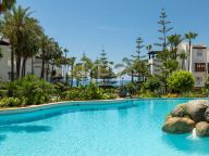 Apartamento en venta en Marina Puente Romano, Marbella Golden Mile