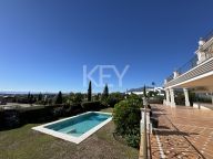 Villa for sale in Los Flamingos Golf, Benahavis