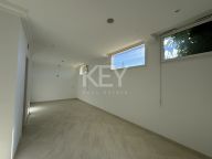 Villa for sale in Los Flamingos Golf, Benahavis