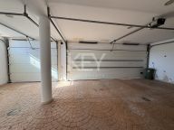 Villa for sale in Los Flamingos Golf, Benahavis