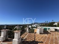 Villa for sale in Los Flamingos Golf, Benahavis