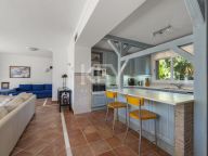 Villa for sale in Benamara, Estepona