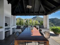 Villa for sale in Monte Mayor, Benahavis