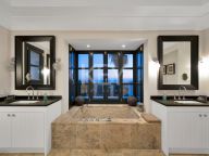 Villa for sale in Monte Mayor, Benahavis