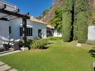 Villa for sale in Monte Mayor, Benahavis