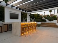 Villa for sale in Nueva Andalucia