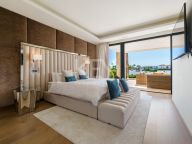 Villa for sale in Nueva Andalucia