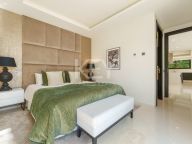 Villa for sale in Nueva Andalucia