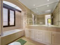 Villa en venta en Benahavis