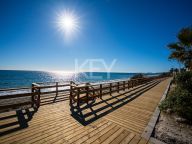 Villa for sale in Estepona